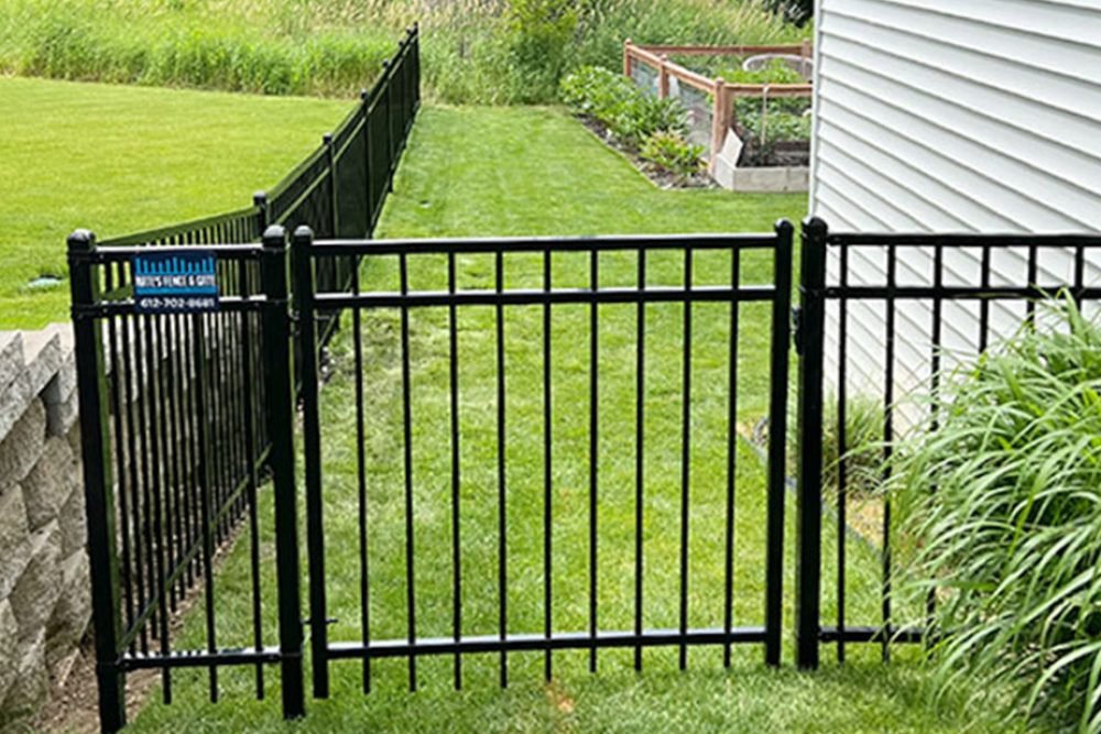 minneapolis-minnesota-ornamental-steel-fencing-company